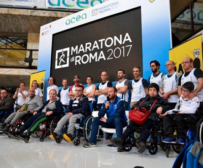 Maratona in carrozzina vinta con il cuore