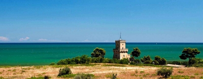 Da tutta Italia a Pineto per sposarsi sulla spiaggia